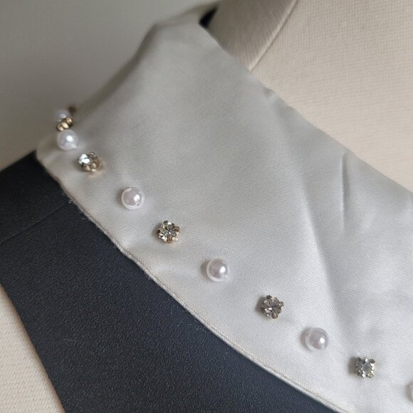 Betsey Johnson Black Peter Pan Collar Rhinestones Faux Pearls Shift Dress Size 6 - Picture 7 of 16